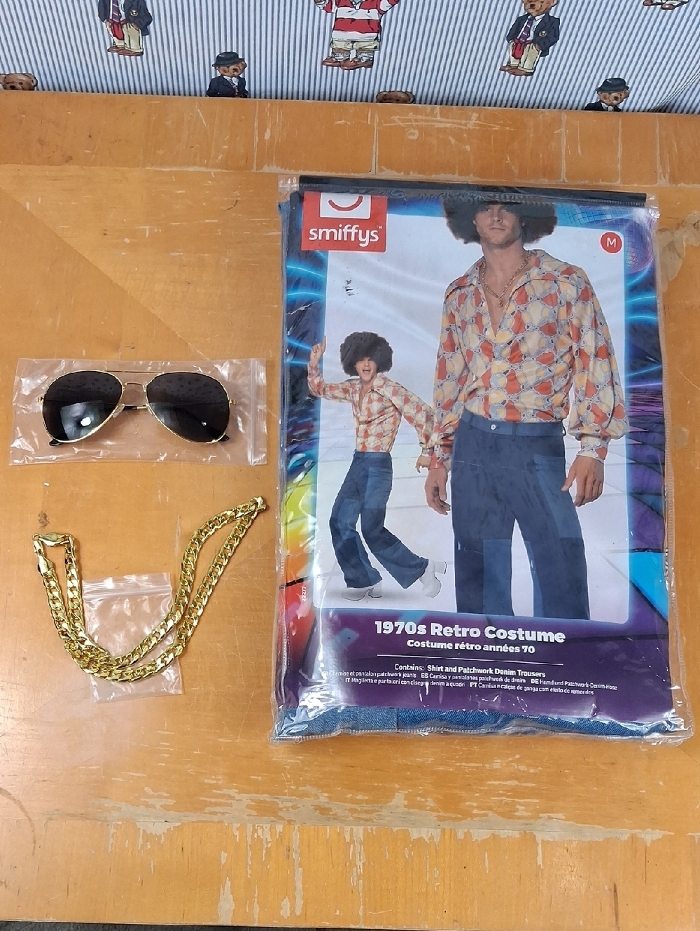 New In Package Smiffys 1970s Retro Costume With Gold Chain & Glasses Men's Med